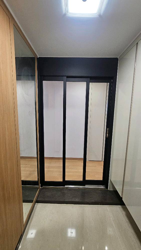딥블랙 갤러리 사진 18