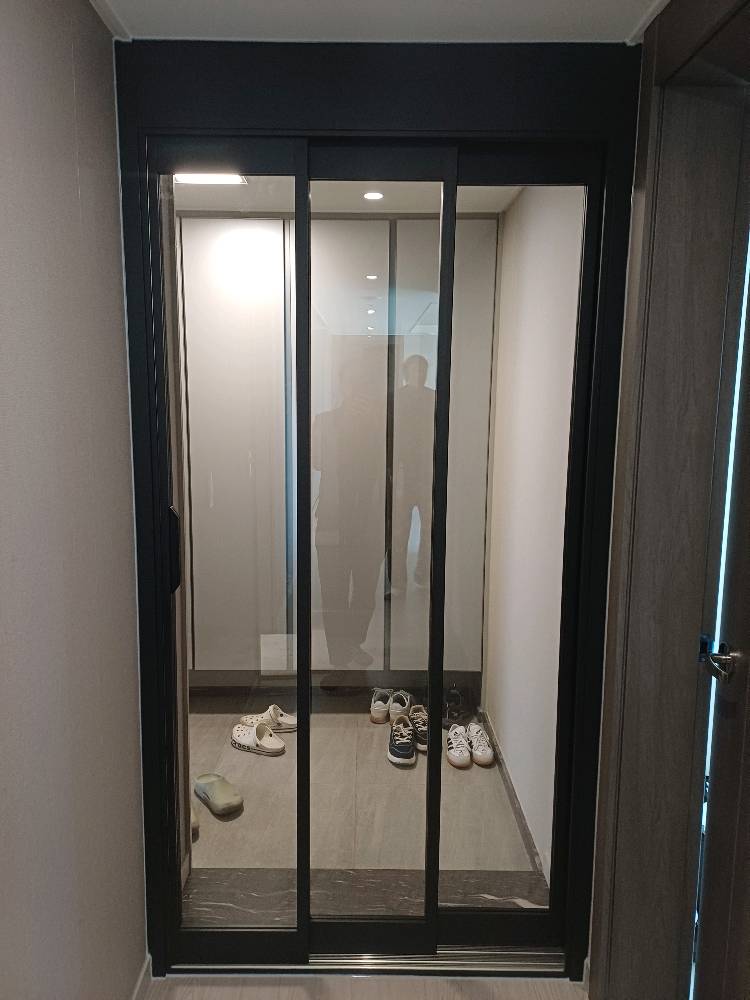 딥블랙 갤러리 사진 22
