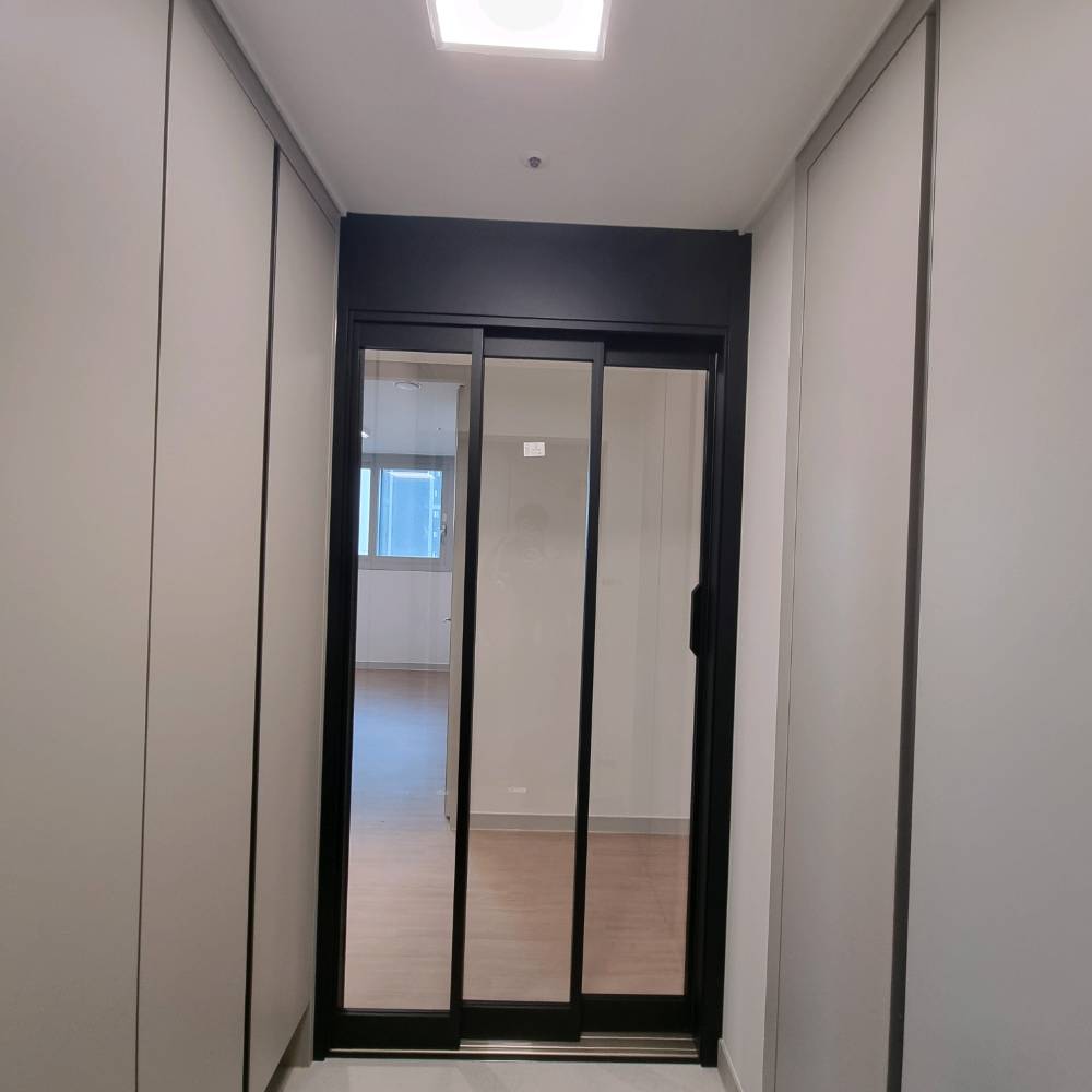 딥블랙 갤러리 사진 24