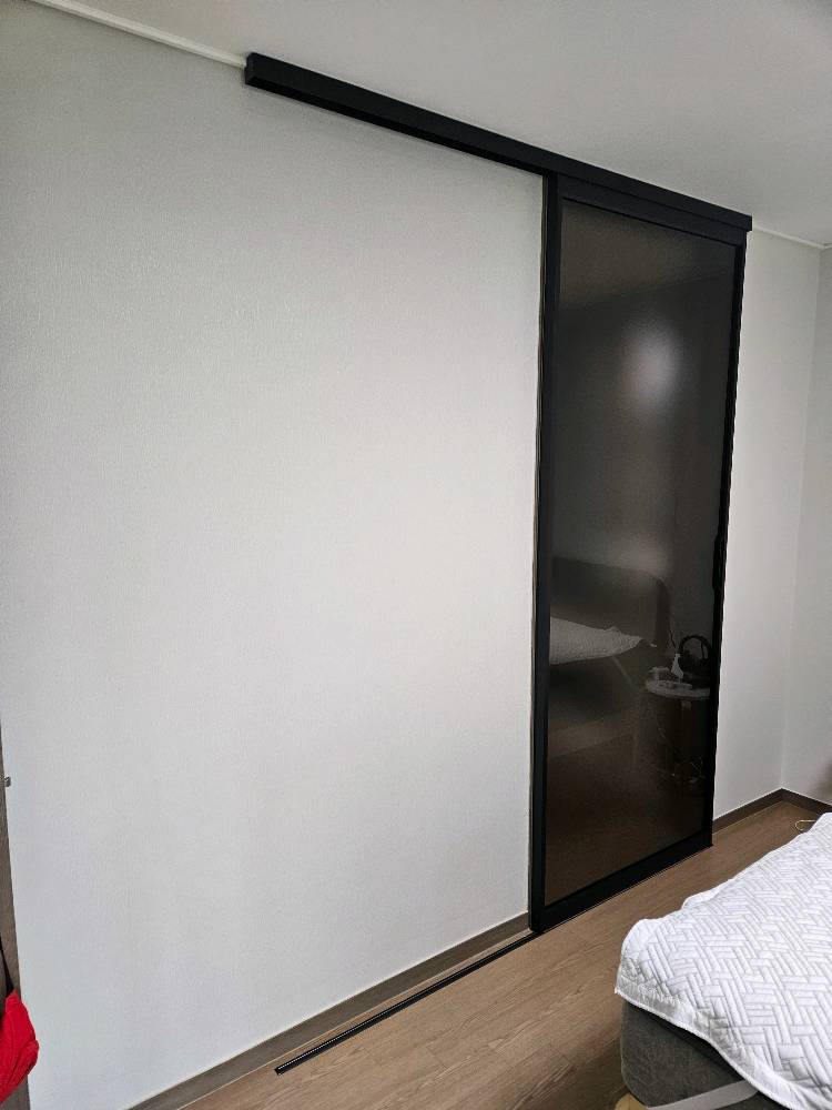 딥블랙 갤러리 사진 9