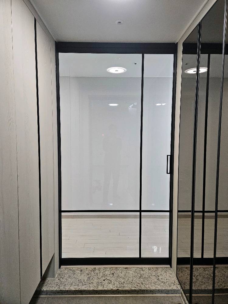 딥블랙 갤러리 사진 32